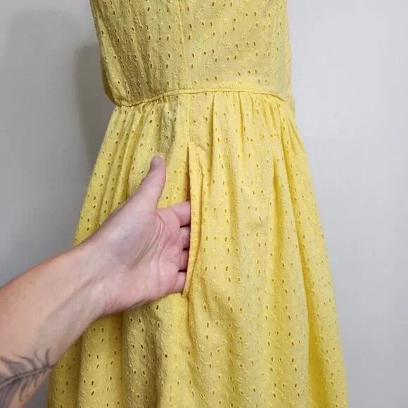 SOLD π J. Crew Yellow Eyelet Sleeveless Fit and Flair Shirtdress Size 4 - Picture 11 of 16